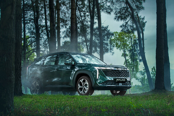 Аренда автомобиля Geely Atlas Flagship Sport в Санкт-Петербурге